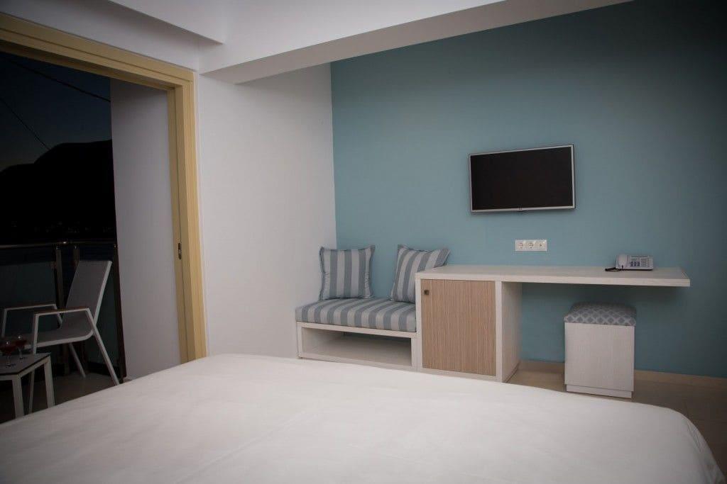 Zephyros Hotel Myrties Exterior photo